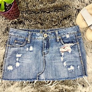 Amethyst jean skirt fringed size 5